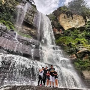 cascada los caballeros